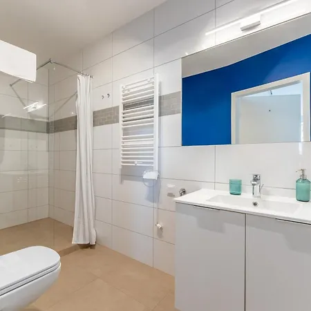 Lighthouse 03 Surfingbird Apartment Treptower Deep