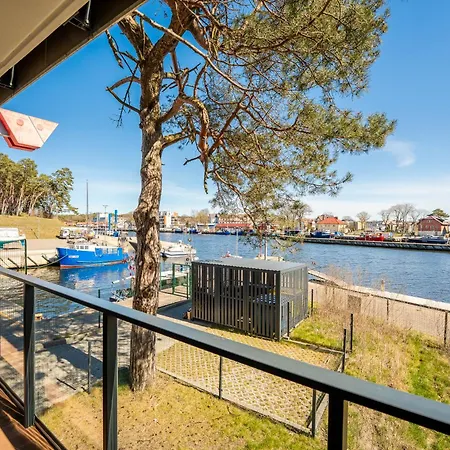 Apartment Lighthouse 03 Surfingbird Treptower Deep