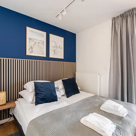 Lighthouse 03 Surfingbird