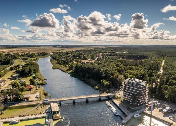 Lighthouse 03 Surfingbird Mrzeżyno
